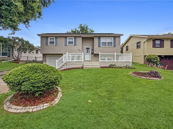 2136 N Dennis Ave, Decatur, IL 62526