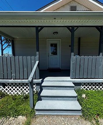 2nd image of 1060 Avenue B Unit A