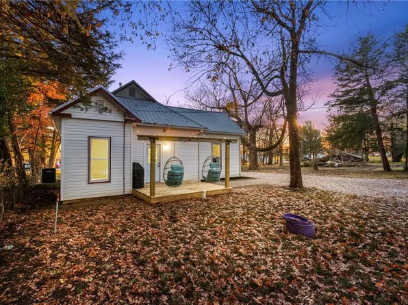 1001 E 4th Ave, Garnett, KS 66032