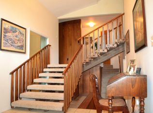 1038 Allouez Rd, Marquette, MI 49855