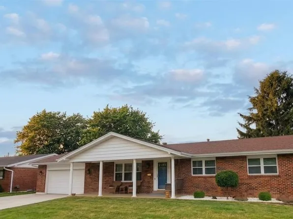 1641 Tamarack Dr, Saint Charles, MO 63301