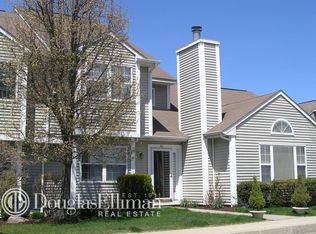 90 Sparrow Ridge Rd #18, Carmel, NY 10512