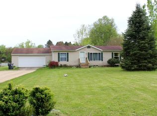 34801 64th Ave, Paw Paw, MI 49079