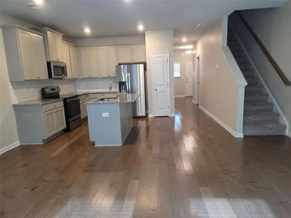 7055 Mimosa Blf, Lithonia, GA 30038