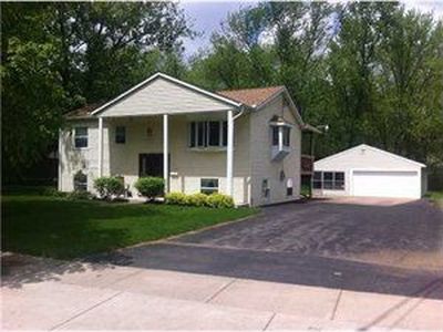 792 Warren Dr, East Aurora, NY, 14052