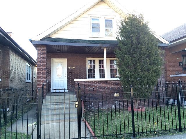 1st image of 5835 S Sacramento Ave