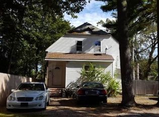 107 3rd St, Brentwood, NY