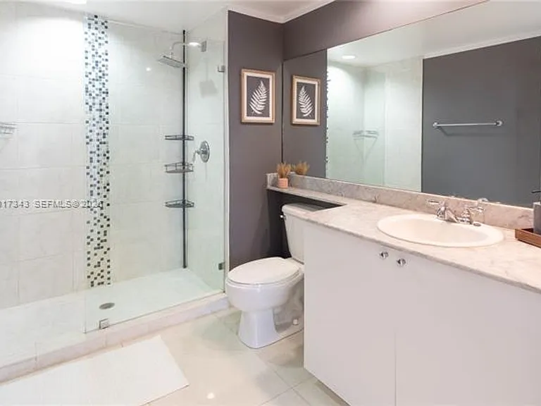 18800 NE 29th Ave #614 — Photo 34