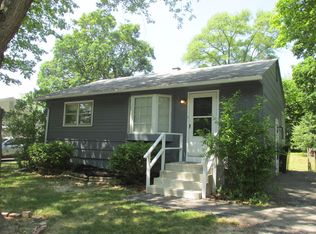 1914 Chippewa Rd, Waukegan, IL 60087