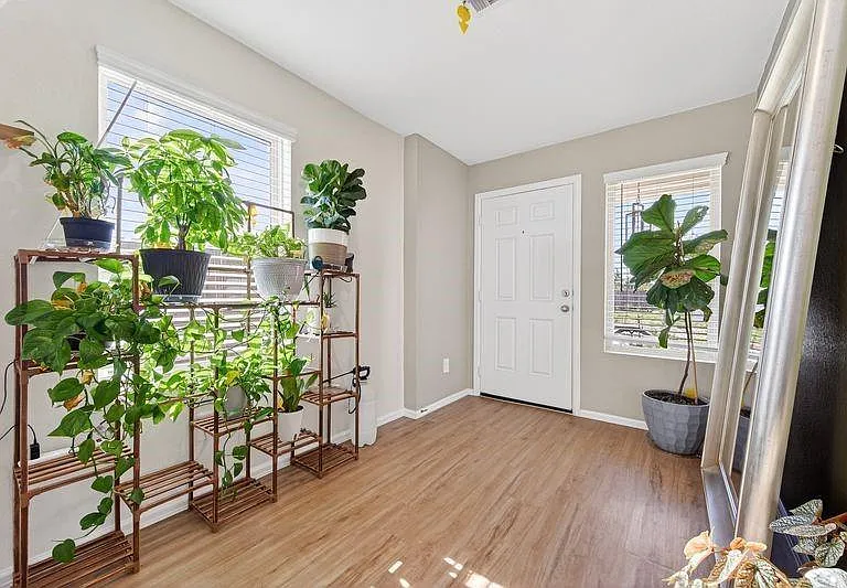 2450 Ridge Oak Dr — Photo 3