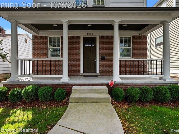 2nd image of 1222 Davis Ave
