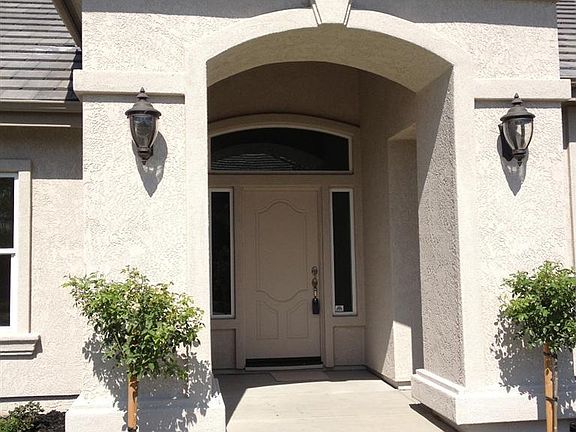 3rd image of 1512 Lexington Dr