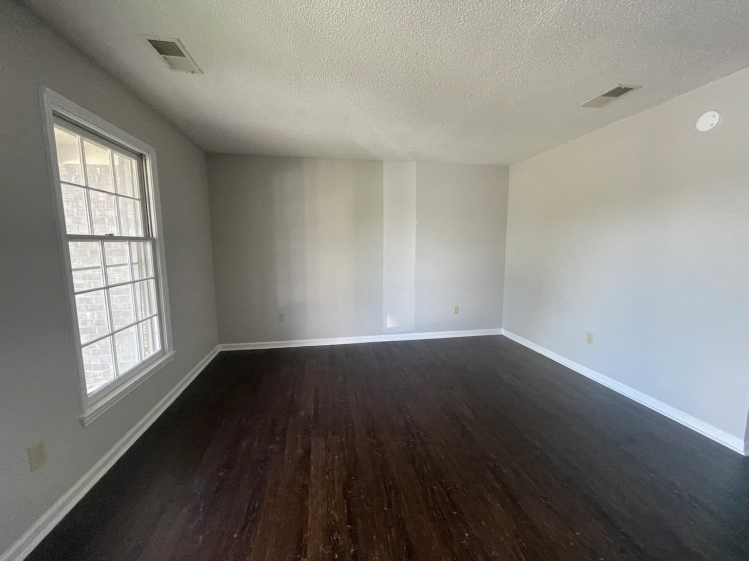 2 bedroom duplex in Summerville — Photo 2