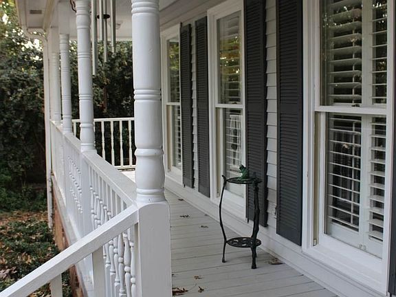 2nd image of 106 Cannon Ln
