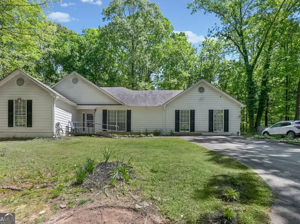 365 Cook Dr, Ellenwood, GA 30294