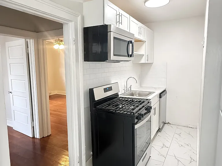 3539 Saint Charles Ave #D — Photo 1