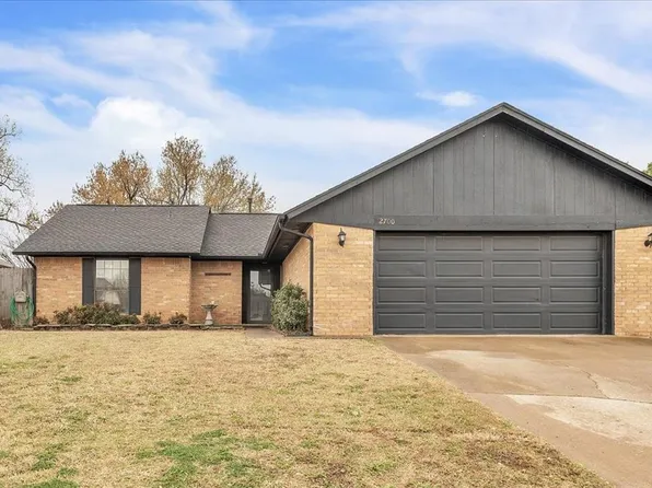 2700 Greenfield Dr, Edmond, OK 73012