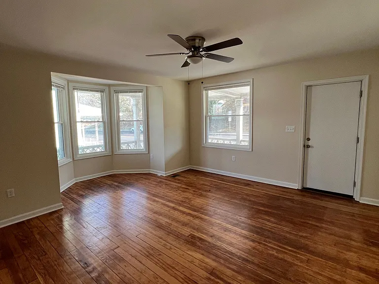 10876 York Rd #4 — Photo 15