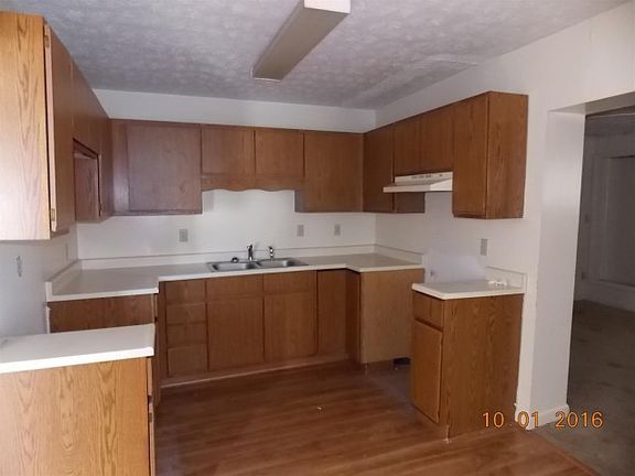 4th image of 161 Mill St