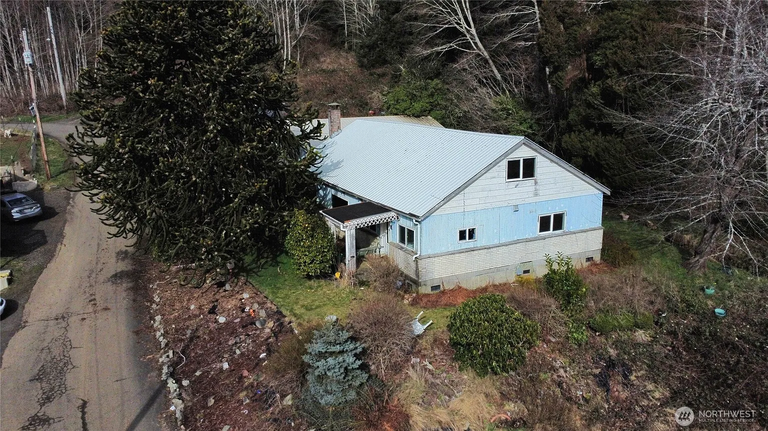 900 Rayonier Avenue photo 1