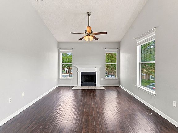 5th image of 10436 Villa View Cir