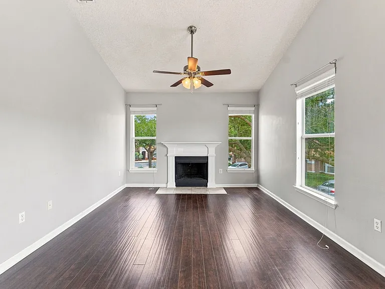 10436 Villa View Cir — Photo 5