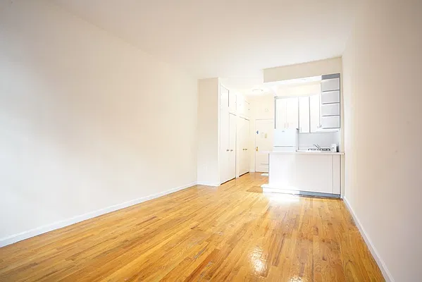 Rented by Anchor Associates | media 3