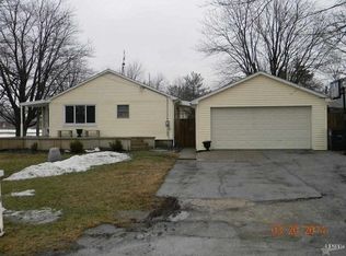 913 W Anderson Rd, Churubusco, IN 46723