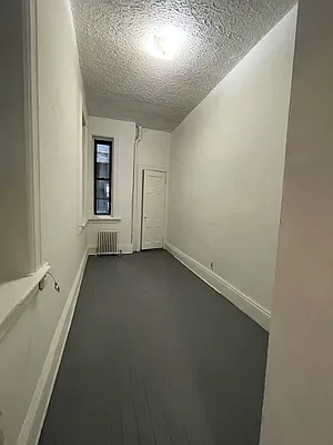 Rented by Peter R. Hungerford, LREB | media 13