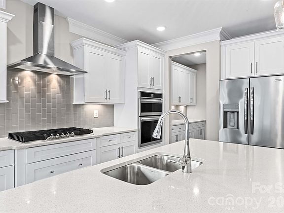 5th image of 117 Farrier Ln Lot 60