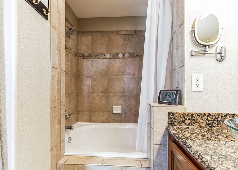 11109 Woodhurst Cir — Photo 25