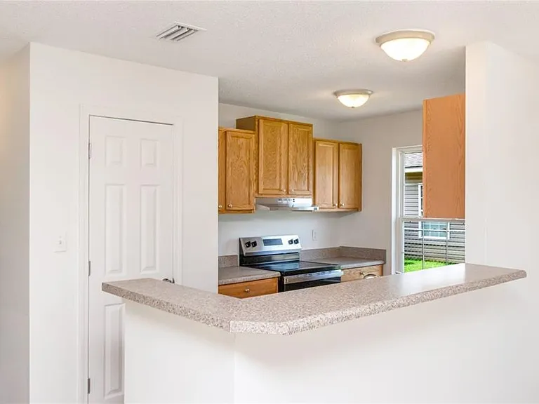 9932 Magnolia Crest Dr W — Photo 11