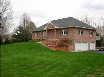 2nd image of 1018 Kenalex Ct NE