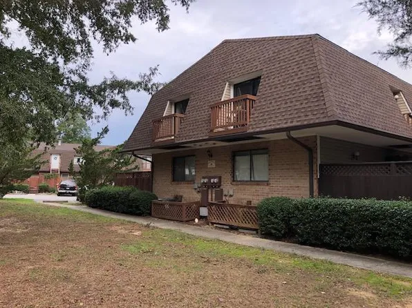 279 Summerwalk Cir, Chapel Hill, NC 27517