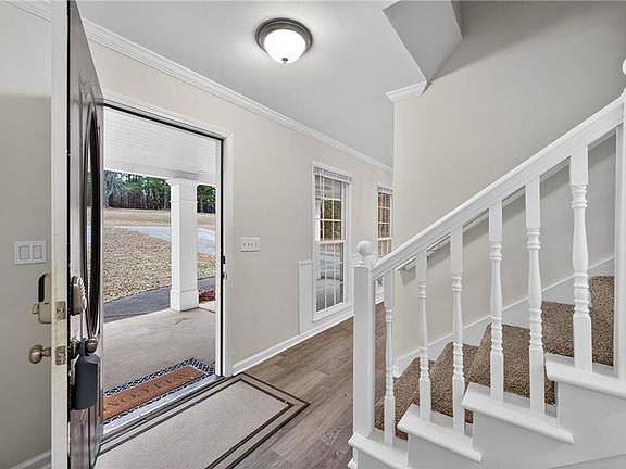 5th image of 4267 Keheley Rd NE