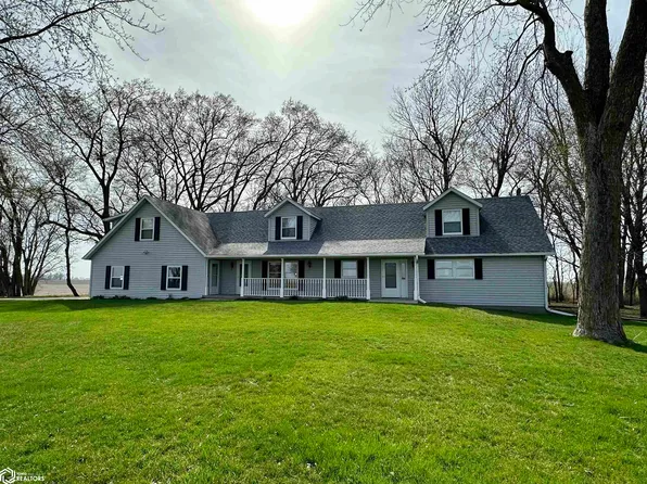 3118 40th St, Grinnell, IA 50112