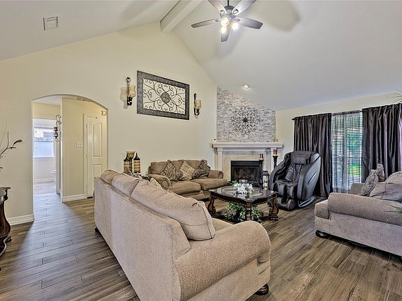 5th image of 2611 Grand Canyon Dr
