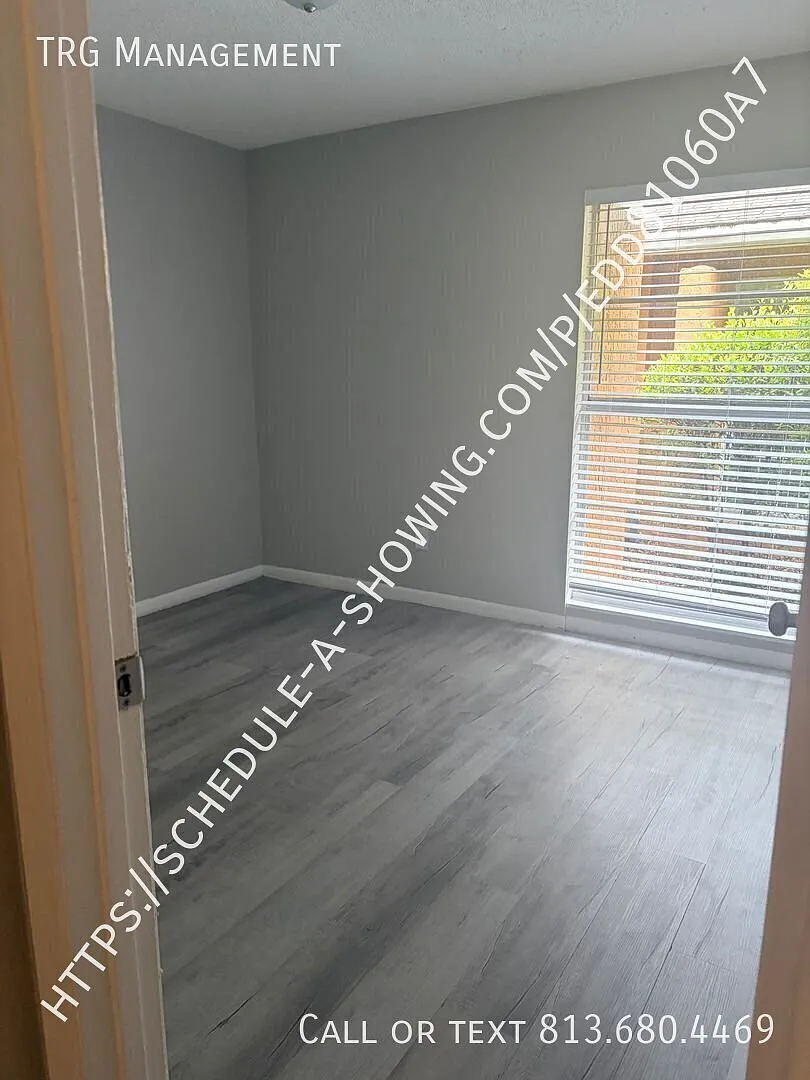 Your Perfect 2-Bedroom Awaits - $500 Deposit & First Month Free! — Photo 3