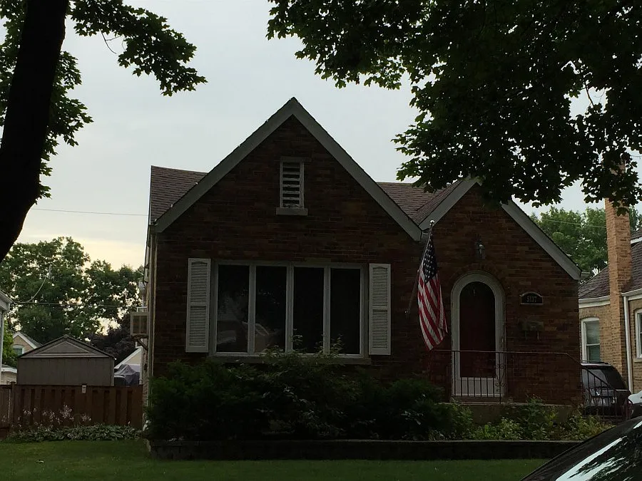 5137 N Rutherford Ave photo 1