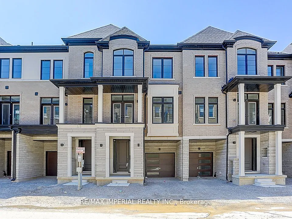 113 De La Roche Dr