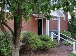 1834 Brenton Rd APT 2B, Cambridge, OH 43725