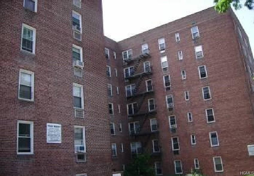 1st image of 615 Warburton Ave #2EF