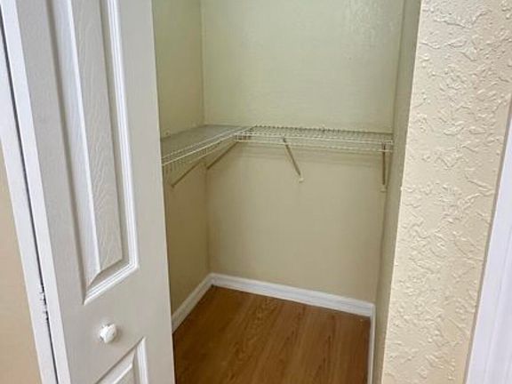 5th image of 3204 Pecan St