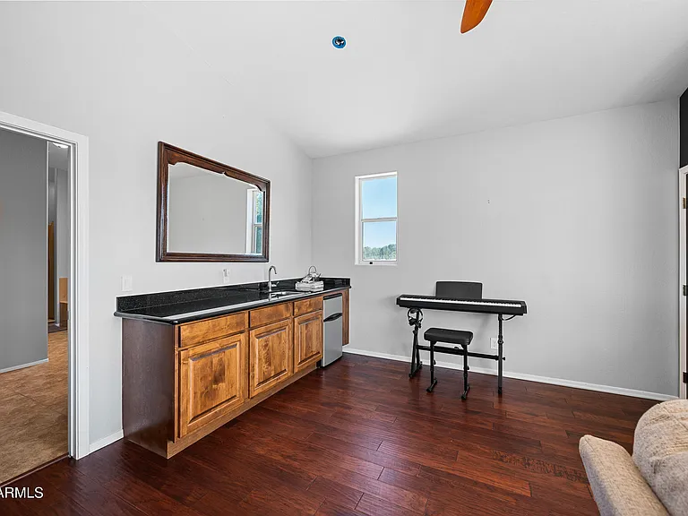 6634 N 176th Ave — Photo 57