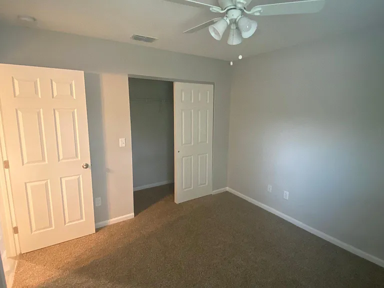 1737 Charlotte St — Photo 27
