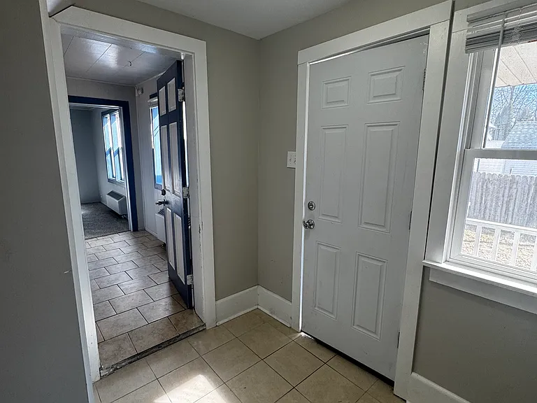 1611 Ontario Ave #1 — Photo 1
