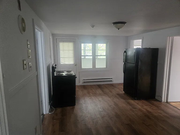 21-25 Pratt St #21-3 — Photo 8