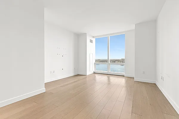 Rented by Christie's International Real Estate Group, LLC | media 24