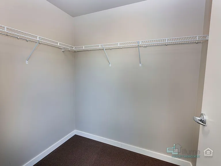 1920 SW River Dr #202 — Photo 22