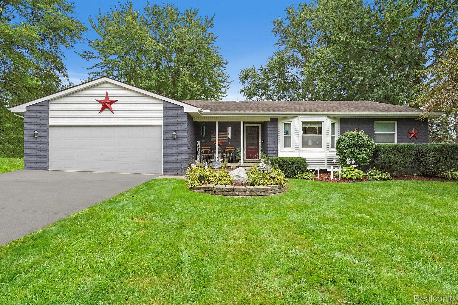 6259 Meyer Ave photo 1
